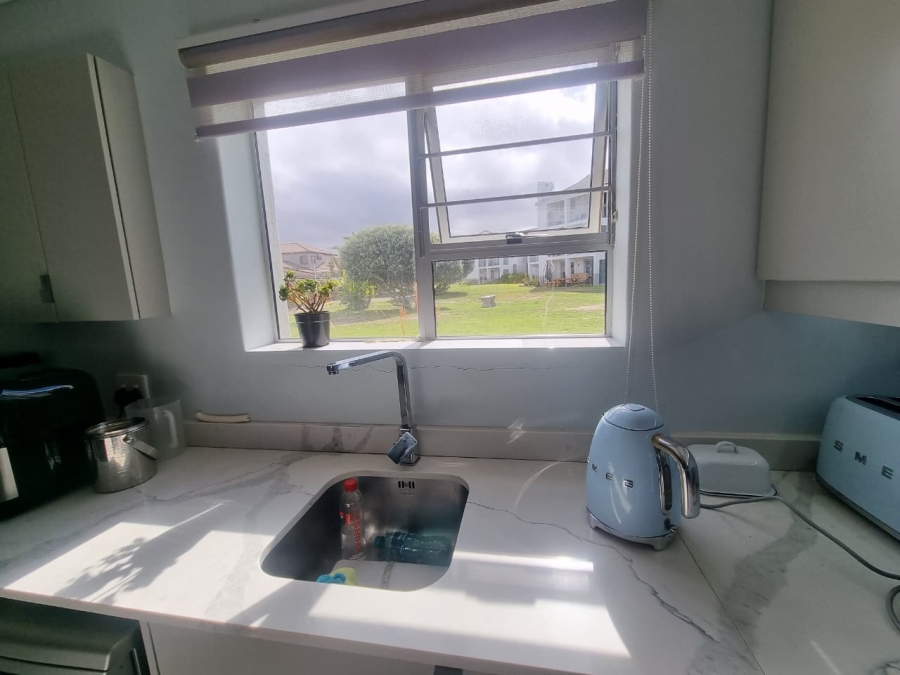 To Let 2 Bedroom Property for Rent in Big Bay Western Cape